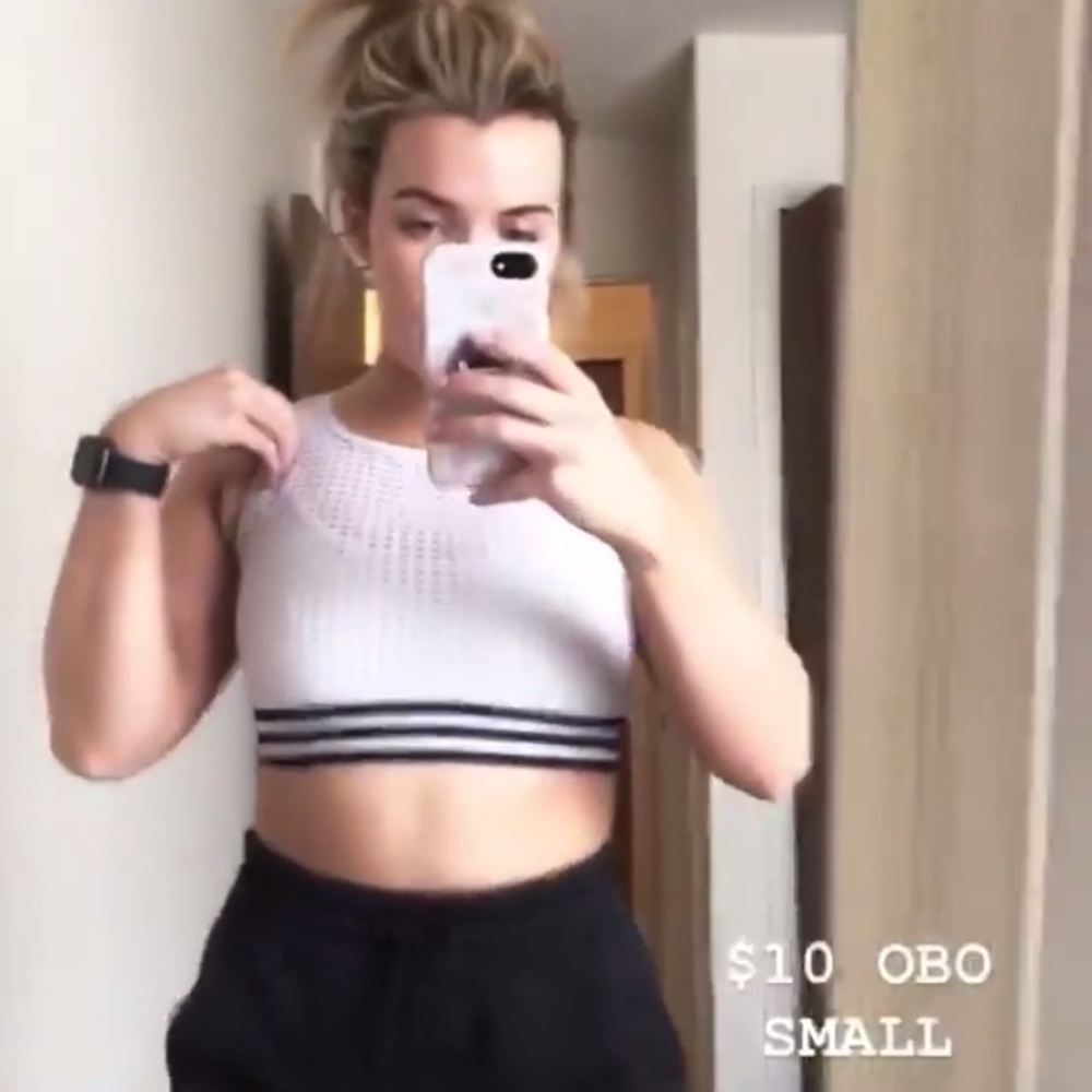 Sports bra
